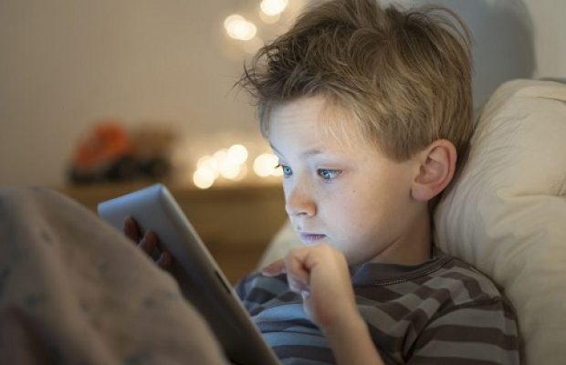 ÇOCUK EĞİTİMİ – AKILLI TELEFON VE TABLET SINIRLAMASI